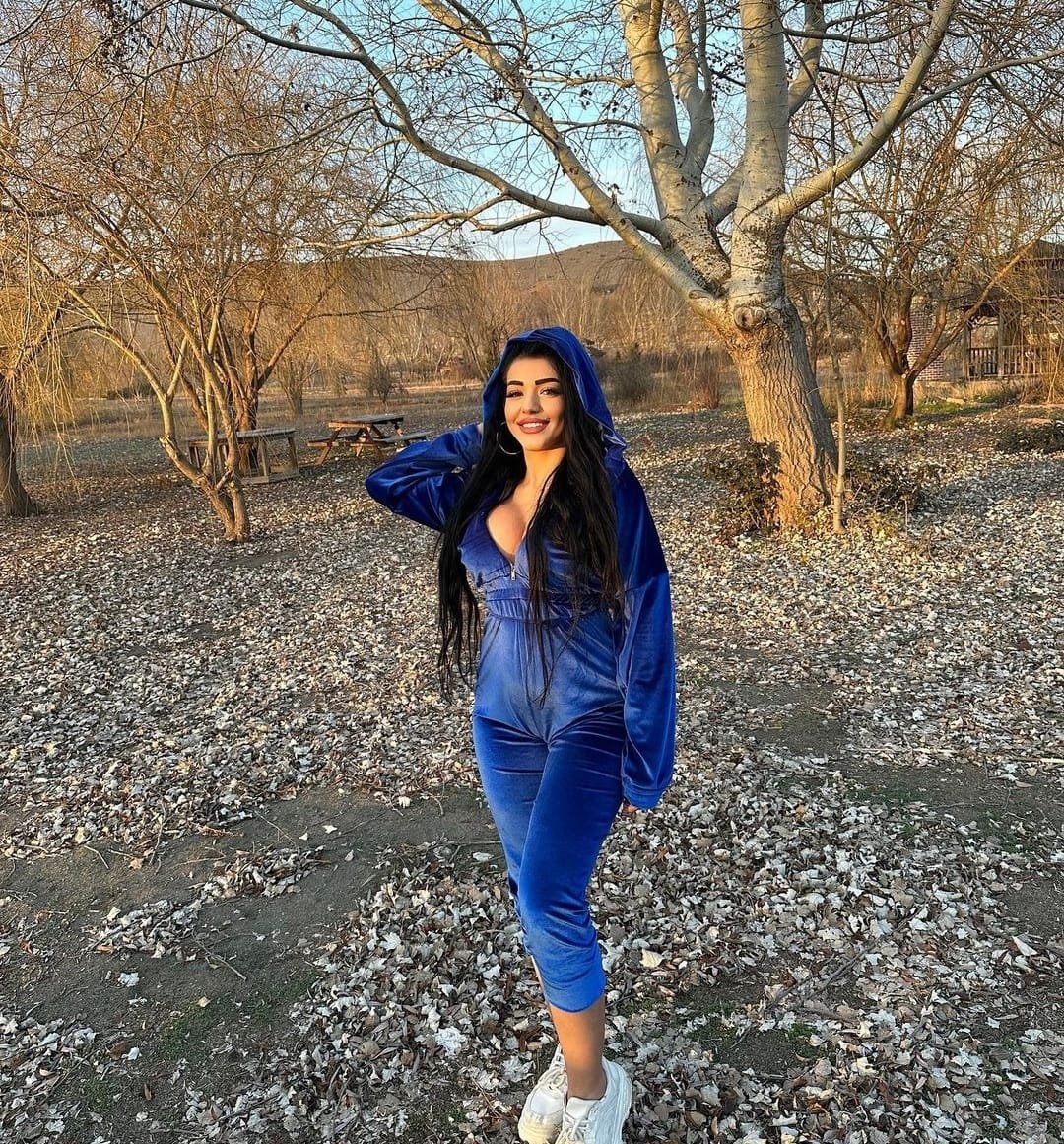 Pülümür Hayatla Barışık Kadın Escort Evrim